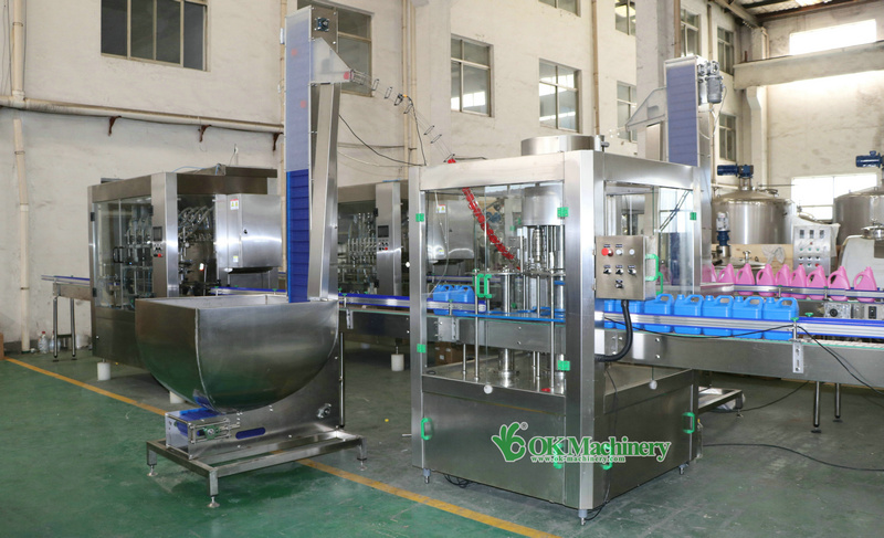 linear 8 heads oil bottle filling machine manufacturer